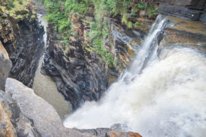 Chutes de Kinkon, Pita